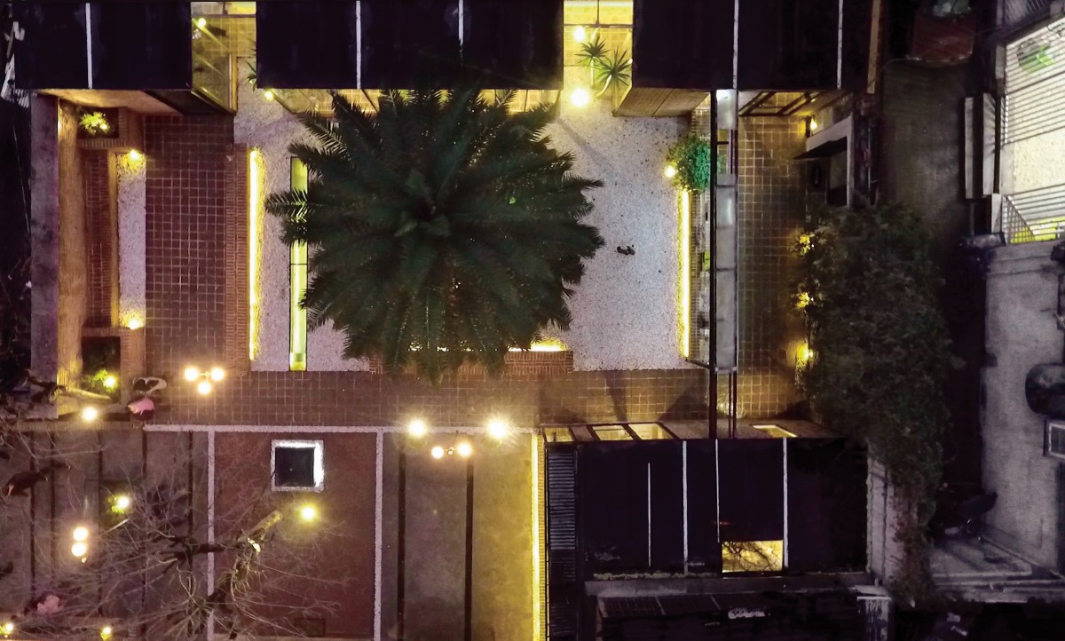 عمارت روبهرو